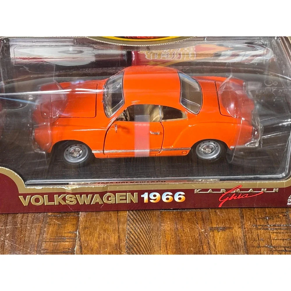Road Legends 1:18 VW Karmann Ghia Orange Volkswagen Die Cast Car 1/18 New